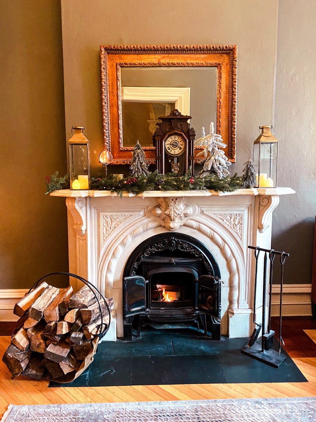 Merry Mantles: Part&nbsp;1